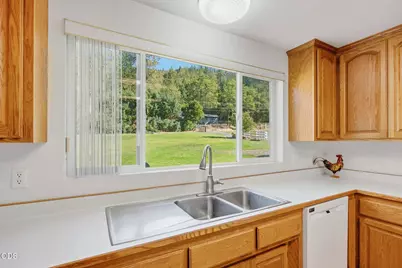 7695 N Applegate Road, Grants Pass, OR 97527 - Photo 5