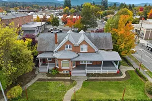 139 SW I St, Grants Pass, OR 97526 - Photo 45