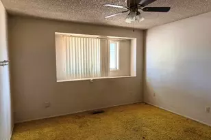 1209 N 10th St, Central Point, OR 97502 - Photo 11