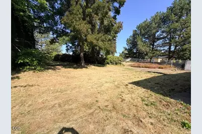 1209 N 10th Street, Central Point, OR 97502 - Photo 15