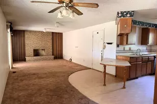 1209 N 10th St, Central Point, OR 97502 - Photo 5