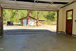 1784 Stringer Gap Rd, Grants Pass, OR 97527 - Photo 5