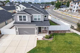 1675 Monarch Ln, Medford, OR 97504 - Photo 53