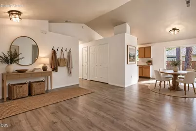 60998 Honkers Lane, Bend, OR 97702 - Photo 9