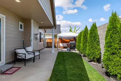 285 Reanna Way, Medford, OR 97501 - Photo 25