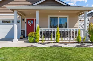 285 Reanna Way, Medford, OR 97501 - Photo 3