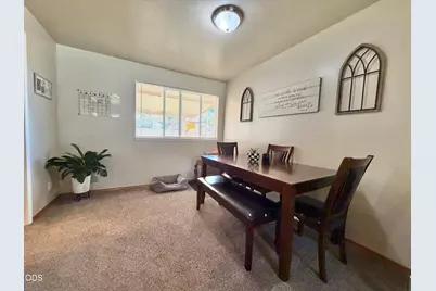 10227 Wright Avenue, Klamath Falls, OR 97603 - Photo 5