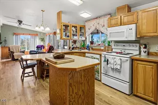 8659 SW Shad Rd, Terrebonne, OR 97760 - Photo 5