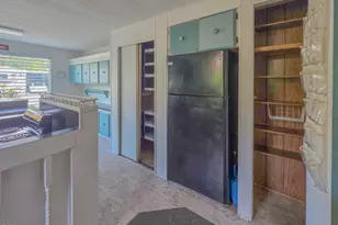 515 E Main St, Rogue River, OR 97537 - Photo 5