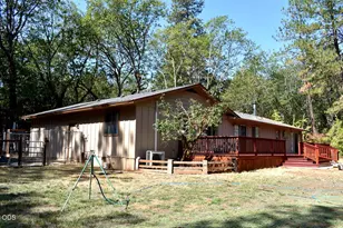 359 Northwoods Dr, Merlin, OR 97532 - Photo 19