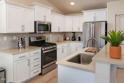 1822 W Kallberg Avenue, Sisters, OR 97759 - Photo 7