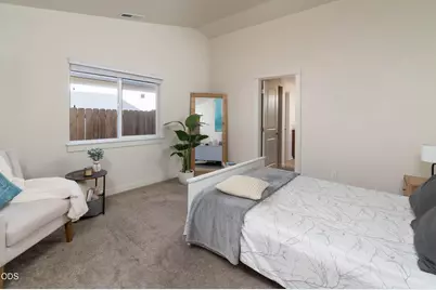 1822 W Kallberg Avenue, Sisters, OR 97759 - Photo 11