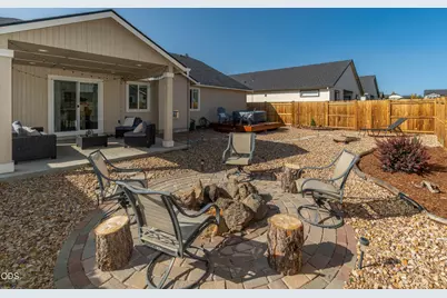 1822 W Kallberg Avenue, Sisters, OR 97759 - Photo 21