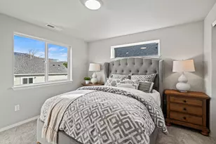 61063 NE Give Pl, Bend, OR 97701 - Photo 9