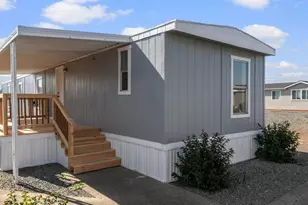 3555 S Pacific Hwy, Medford, OR 97501 - Photo 3