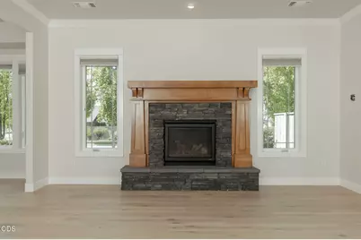 4007 Shamrock Drive, Medford, OR 97504 - Photo 13