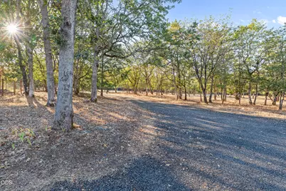 455 Crystal Drive, Grants Pass, OR 97527 - Photo 29
