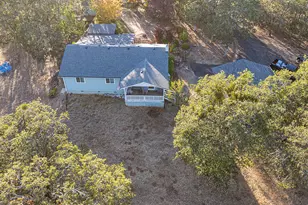 455 Crystal Dr, Grants Pass, OR 97527 - Photo 11