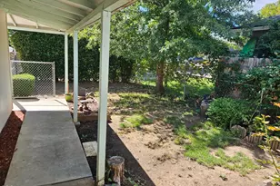 547 Van Wey Cir, Eagle Point, OR 97524 - Photo 17