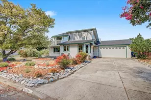 197 Alder Ln, Ashland, OR 97520 - Photo 3