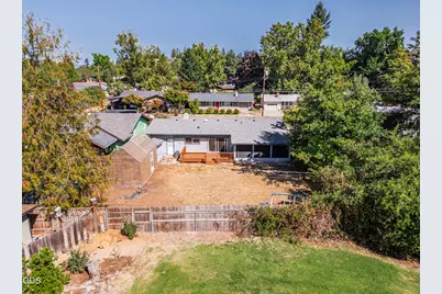 1340 Siskiyou Boulevard, Medford, OR 97504 - Photo 33