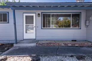 1340 Siskiyou Blvd, Medford, OR 97504 - Photo 3