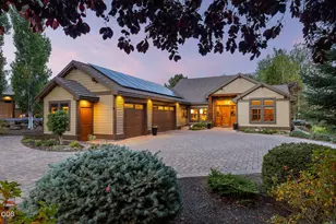61583 Tam McArthur Loop, Bend, OR 97702 - Photo 1