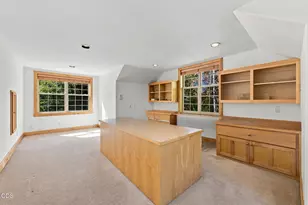 19309 Soda Springs Dr, Bend, OR 97702 - Photo 37
