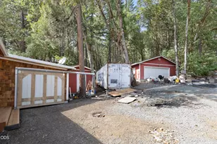4172 Placer Rd, Wolf Creek, OR 97497 - Photo 3