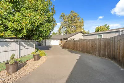 2186 Lower River Road, Grants Pass, OR 97526 - Photo 23