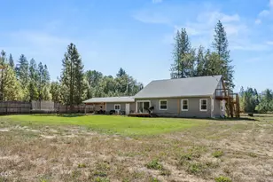 710 Garner Rd, Cave Junction, OR 97523 - Photo 33