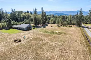 710 Garner Rd, Cave Junction, OR 97523 - Photo 43