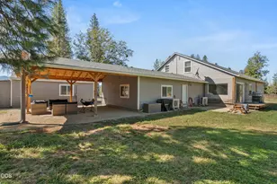 710 Garner Rd, Cave Junction, OR 97523 - Photo 29