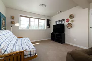 63154 Iner Loop, Bend, OR 97701 - Photo 21
