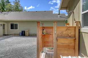 665 Winona Rd, Grants Pass, OR 97526 - Photo 7