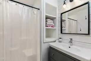 66300 White Rock Loop, Bend, OR 97703 - Photo 57
