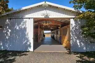 66300 White Rock Loop, Bend, OR 97703 - Photo 29