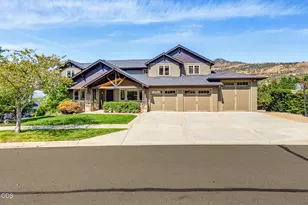 123 Monterey Dr, Medford, OR 97504 - Photo 3