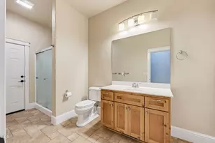 123 Monterey Dr, Medford, OR 97504 - Photo 87