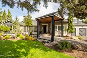 1846 Turnstone Rd, Redmond, OR 97756 - Photo 1
