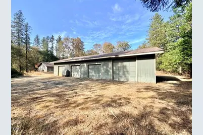 6701 Tunnel Loop Road, Grants Pass, OR 97526 - Photo 9