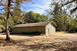 6701 Tunnel Loop Rd, Grants Pass, OR 97526 - Photo 25