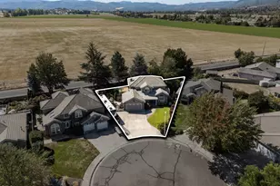 105 Amanda Ct, Central Point, OR 97502 - Photo 41