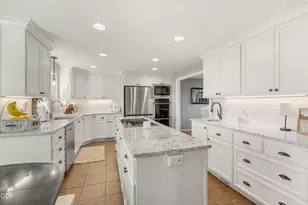 105 Amanda Ct, Central Point, OR 97502 - Photo 7