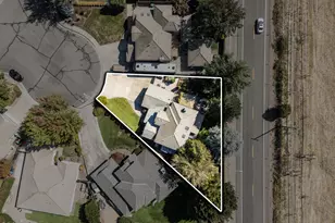 105 Amanda Ct, Central Point, OR 97502 - Photo 39
