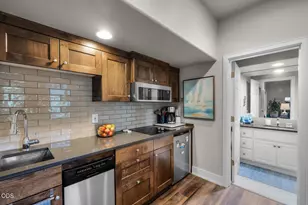 61875 Broken Top Dr, Bend, OR 97702 - Photo 27