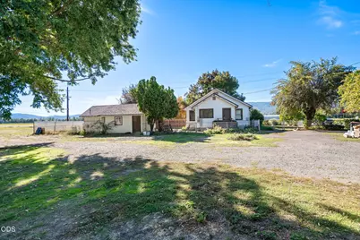 2357 Ross Lane, Medford, OR 97501 - Photo 7