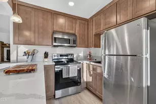 247 Berrydale Ave, Medford, OR 97501 - Photo 17