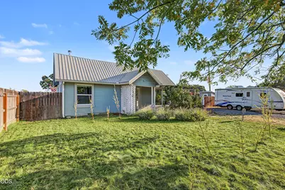 247 Berrydale Avenue, Medford, OR 97501 - Photo 1