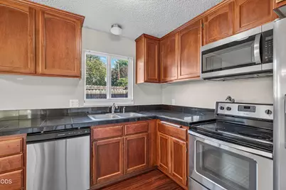 1800 Crater Lake Avenue #29, Medford, OR 97504 - Photo 13
